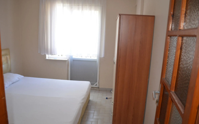 Yade Apart Pension