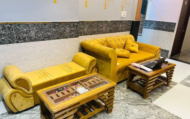 Awadh Hotel