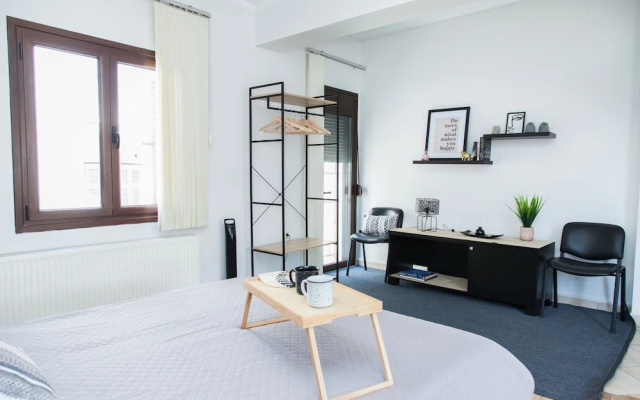 Gorgeous apartment in Piraeus