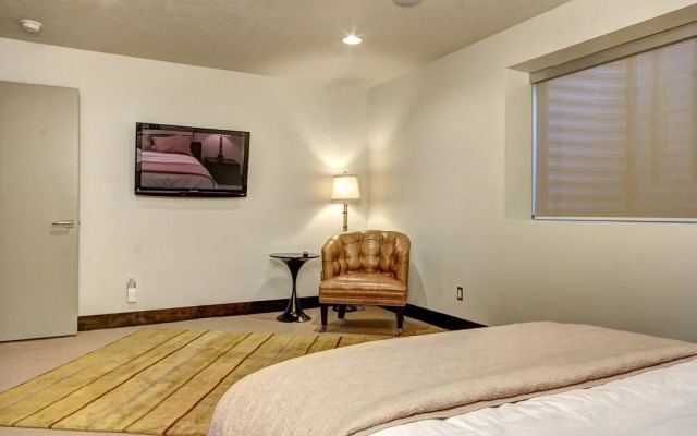 607 Deer Valley Drive 5 Bedroom Townhouse