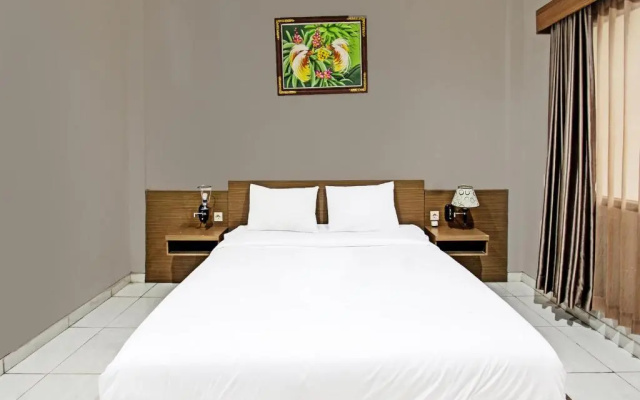 OYO 91696 Kimara Homestay & Resto