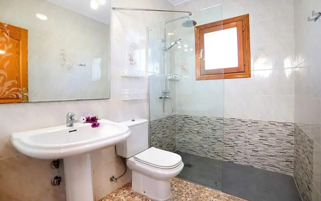 Spacious Home in Teulada