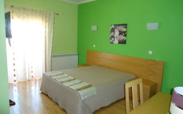 Hotel Encostas De Nantes