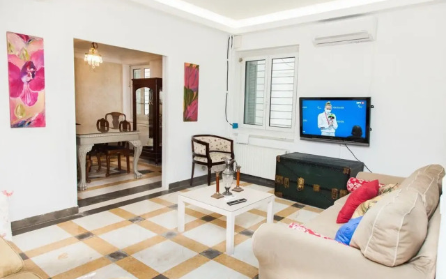 Chic Charming Central Athens Apt.