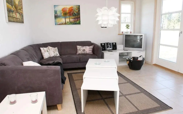 6 Person Holiday Home in Brovst