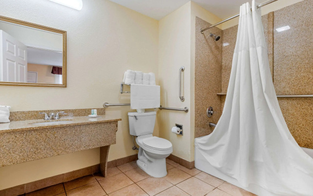 Quality Inn & Suites Lexington