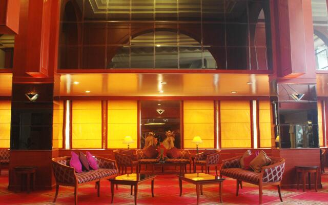 Khon Kaen Hotel вид на фасад