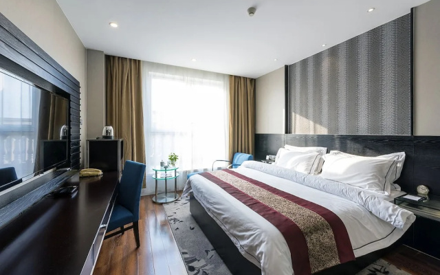 Metropolo Nantong Overseas Chinese Hotel