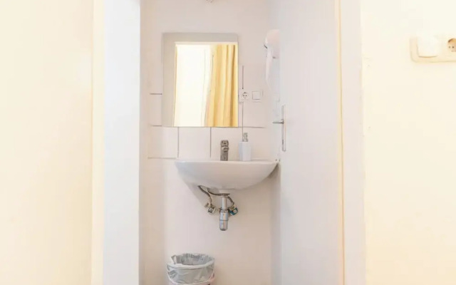 Charming 2BR Apt Close to Westbahnhof