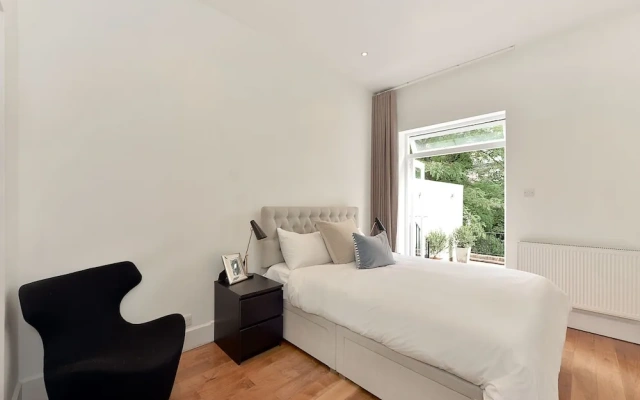The Stunning Chelsea Gem - CCBE