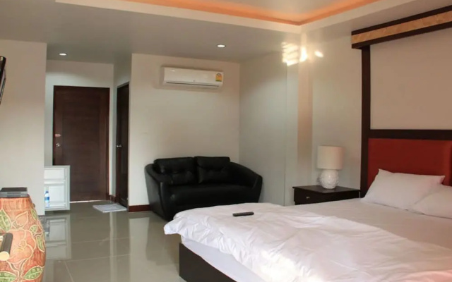 OYO 844 the Leaf Hotel