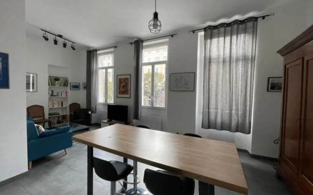 Charming apartment in the Old Port
