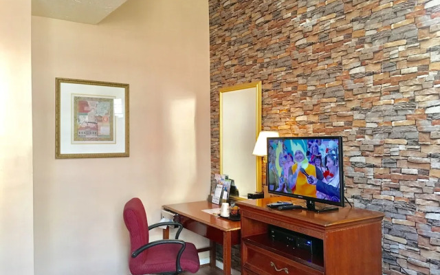 Rodeway Inn Mid Town