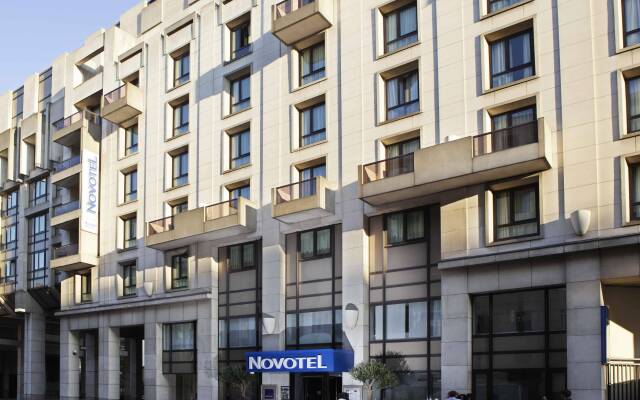 Отель Novotel Paris Vaugirard Montparnasse вид на фасад