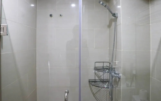 Elegant And Comfy 3Br Daan Mogot City Apartment