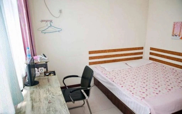 Huatian Express Inn