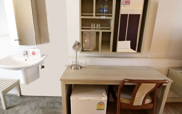 Nida Rooms Phra Khanong Culture