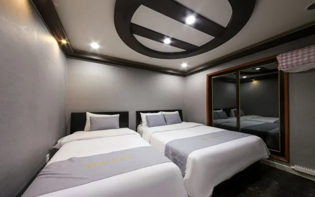 Gunsan Picasso