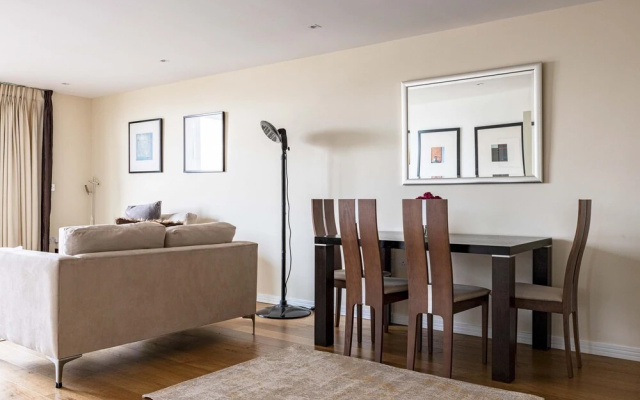 River View 2-bed 2-bath apartment