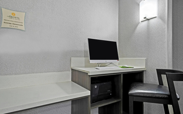 La Quinta Inn & Suites by Wyndham Sturbridge