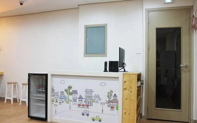 Cube Guesthouse