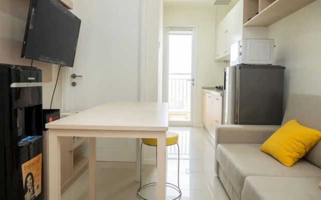 Trendy 1BR Apartment at Parahyangan Residence