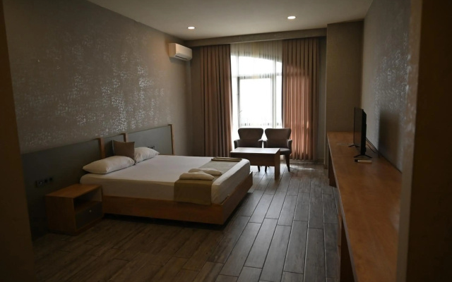 Agora Suites