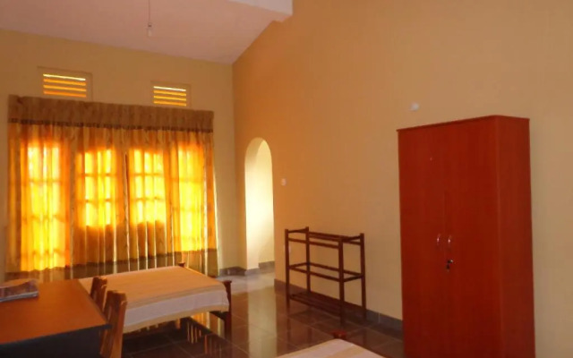 Anura Guest Inn