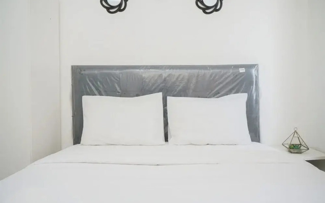 Strategic And Homey 2Br At Puri Garden Apartment Near Mall