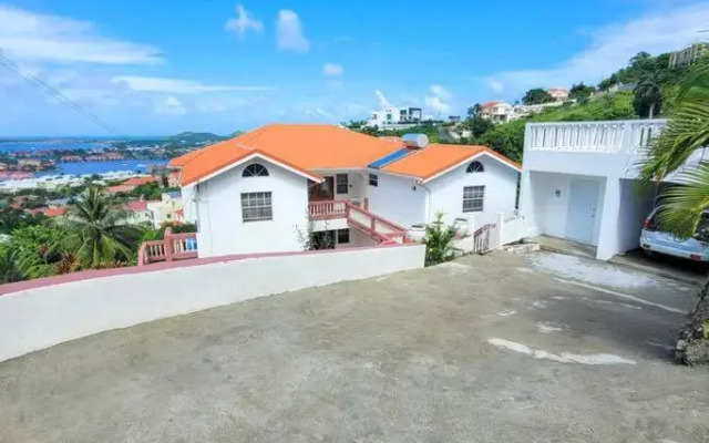 1 Bed Apt overlooking Rodney Bay