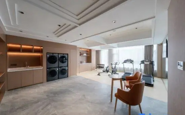 Vienna Hotel (Xinxiang Yanjin Ping'an Avenue Branch）