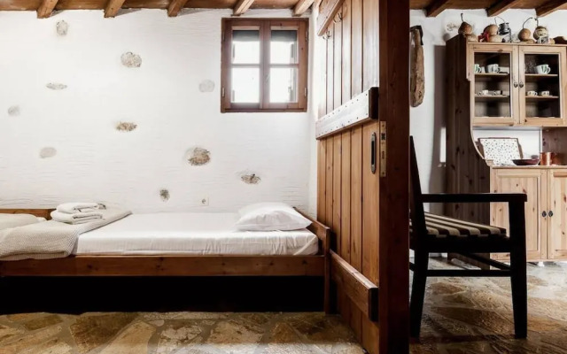 Naxos Alyko Traditional Vacation House Mitatos