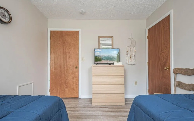 Big Dipper Lodge