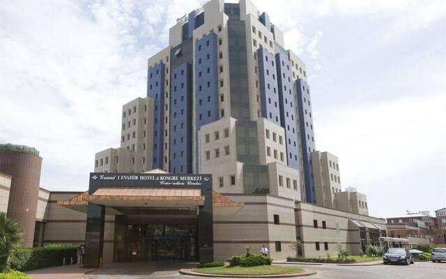 Grand Cevahir Hotel & Convention Center вид на фасад
