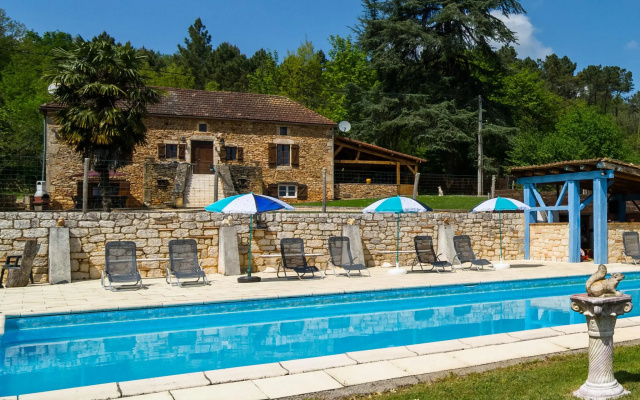 Lovely Holiday Home in Aquitaine with Private Swimming Pool