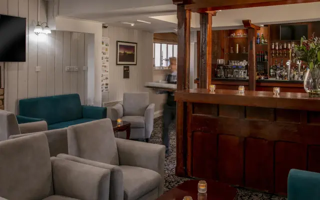 Normanton Park Hotel, BW Signature Collection