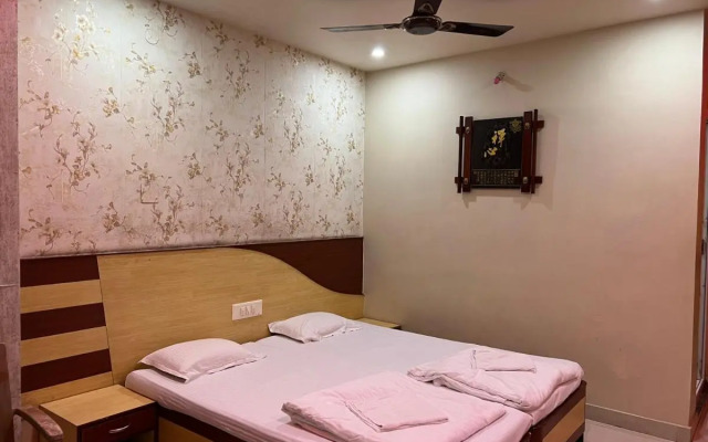 Hotel Lee Garden, Near Blue Flag Beach(500 Mtrs), Puri