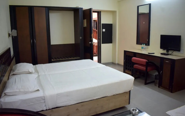 Metropolis Hotel