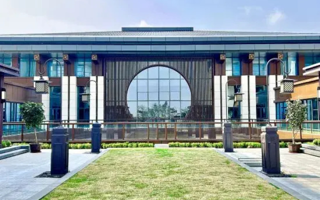 Yishui Grand Hotel