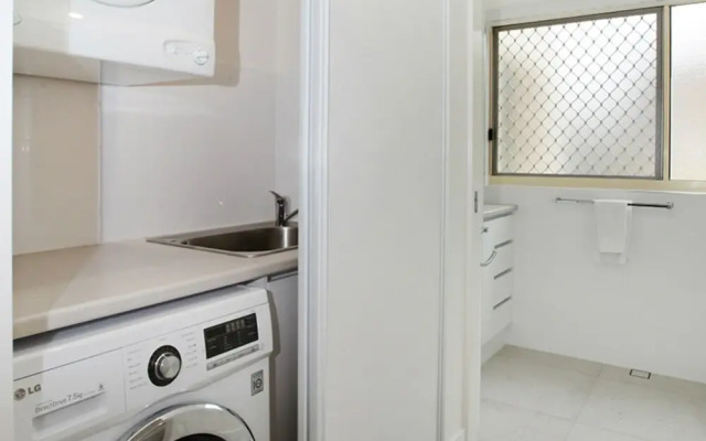 Kings Way Apartments