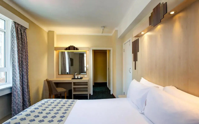 Tavistock Hotel