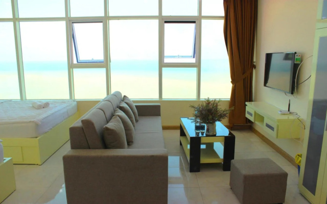 Handy Holiday Nha Trang Beach Apartment