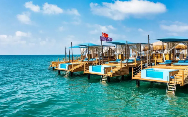 Kaya Hotel Select