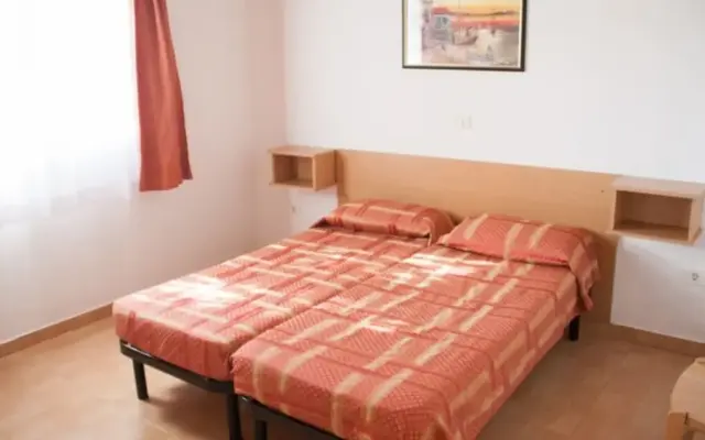 Carefully Furnished Bungalow With 2 Bathrooms, 7km From Pula