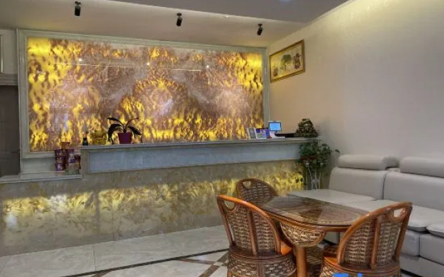 Rujia Huayi Hotel (Mengyin Mengshan Road Branch)