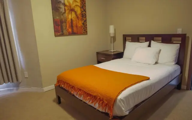 Casa Loma Hotel