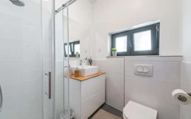 51 Street Apartment