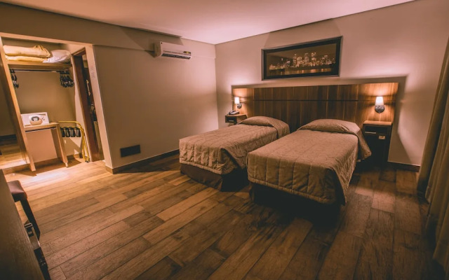 Prado Hotel Business