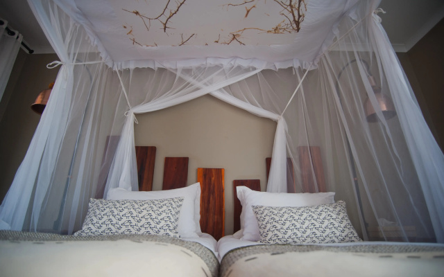 Kalahari Anib Lodge