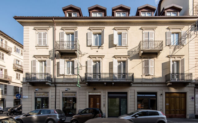 Отель Art & Wine Residence Santa Giulia вид на фасад